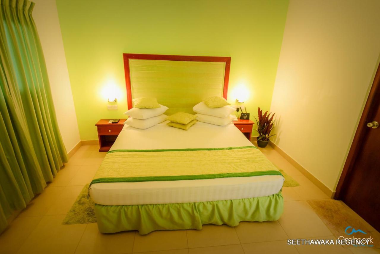 Seethawaka Regency Avissawella Ngoại thất bức ảnh